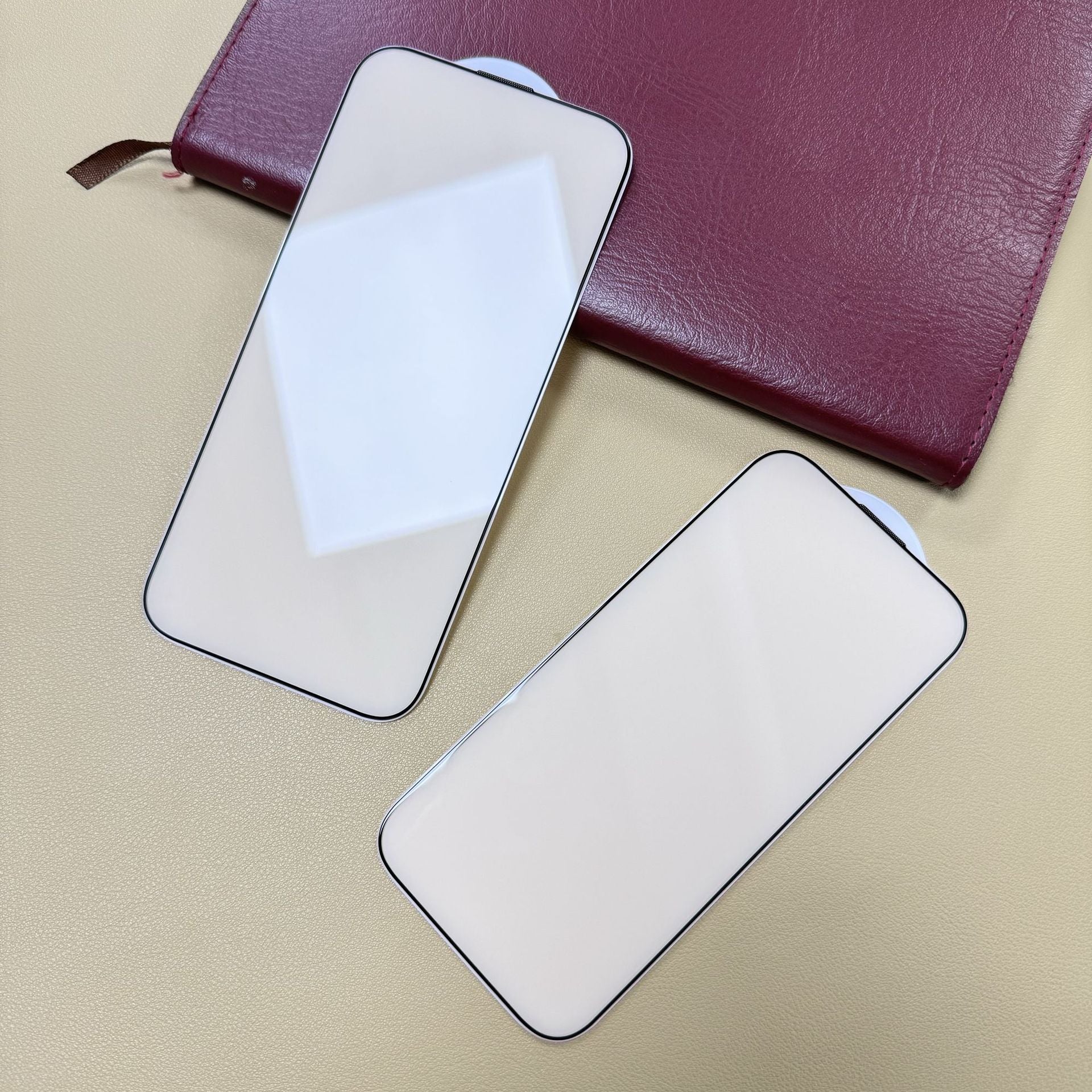 Protective Red Light Blocking Tempered Glass Film for iPhone 16 Pro Anti-Blue Light Eye Protection Film Suitable